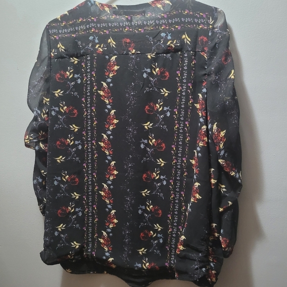 Guess Black Sheer Floral Blouse M - Picture 8 of 8